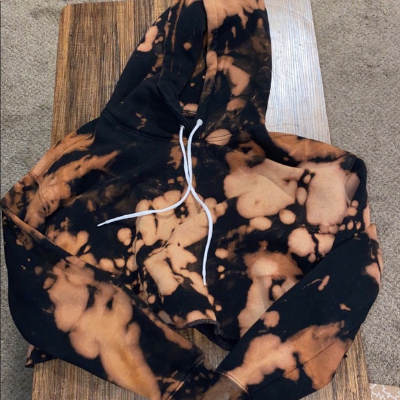 Cropped bleach tie dye hoodie